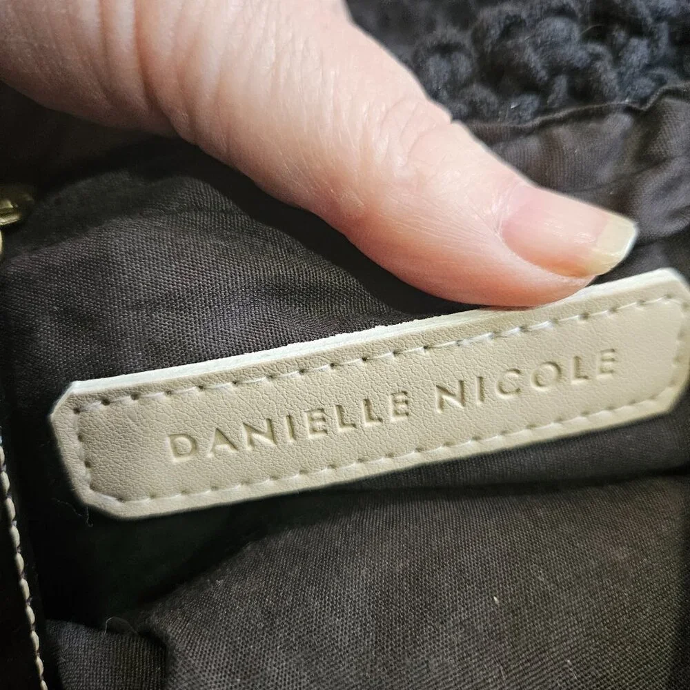 Danielle Nicole Black Fringe Macreme Purse - Picture 3 of 11